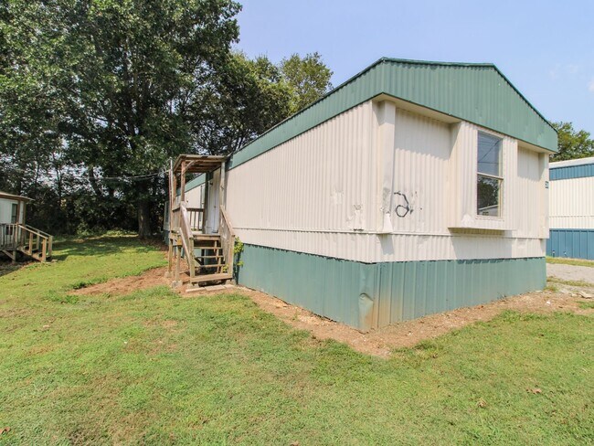 Photo - Country Setting and Convenient to Pulaski, TN