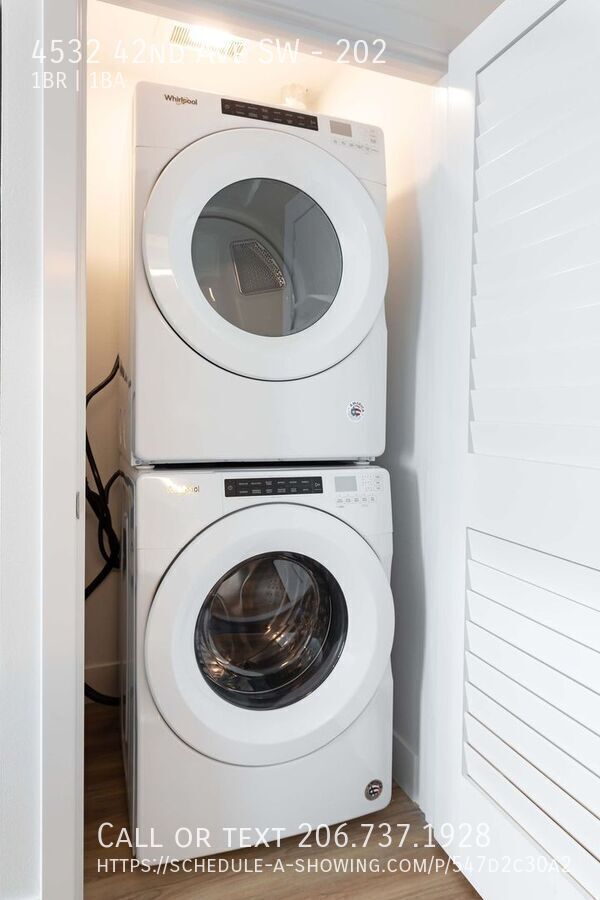 Photo - 4532 42nd Ave SW Unit 202