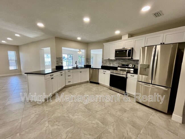 Photo - 5008 S Shore Dr