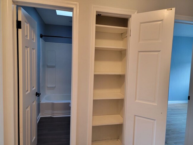 827 Umbra St Unit 1