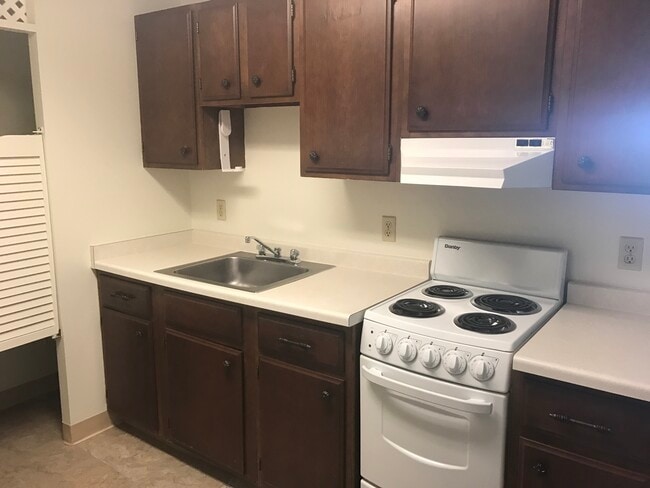 Photo - Alice Nettell Towers