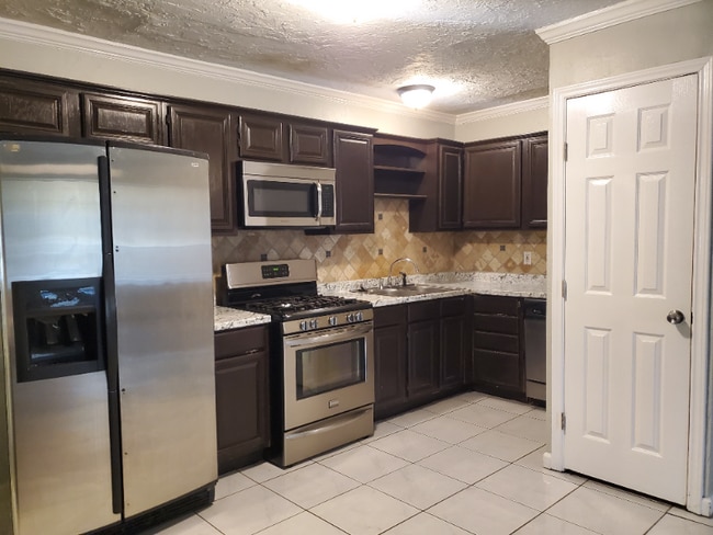 Photo - 1717 Magnolia Dr