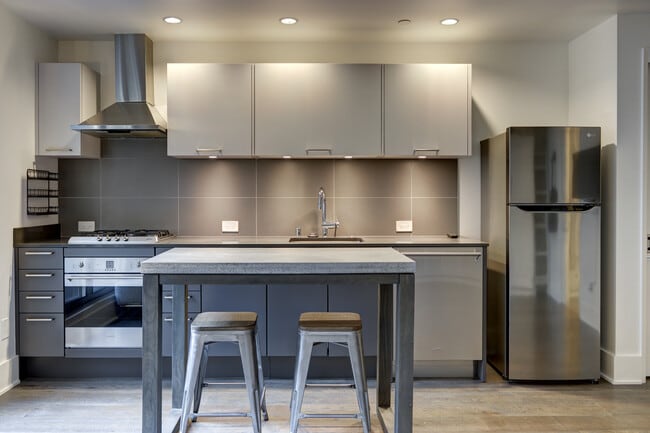 Photo - 1075 Market St Unidad 605