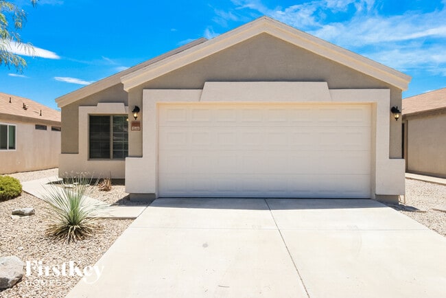 Building Photo - 6691 E Quiet Retreat Rental