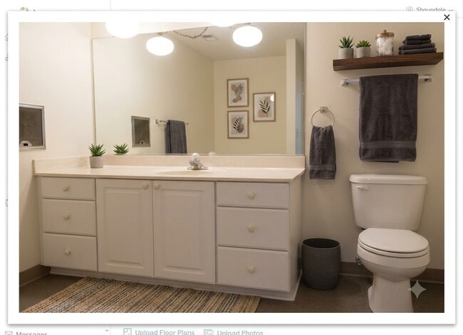 Spacious Bathroom