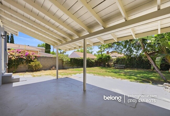 Photo - 8133 Gentry Ave