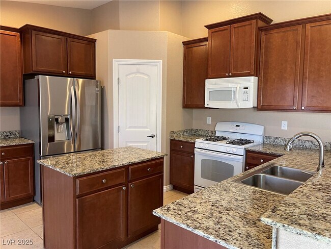 Photo - 92 Whitetail Archery Ave