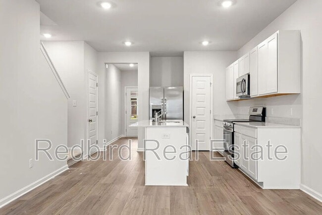 Photo - 1611 Manuka Ln