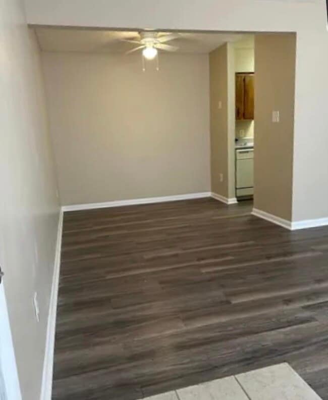 Photo - 615 Carter Ln