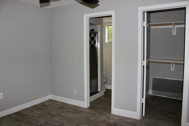 Photo - 6832 Avenue I