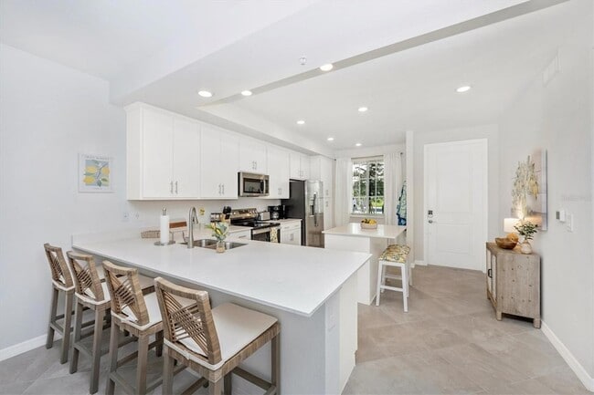 17595 Opal Sand Dr Unidad 105