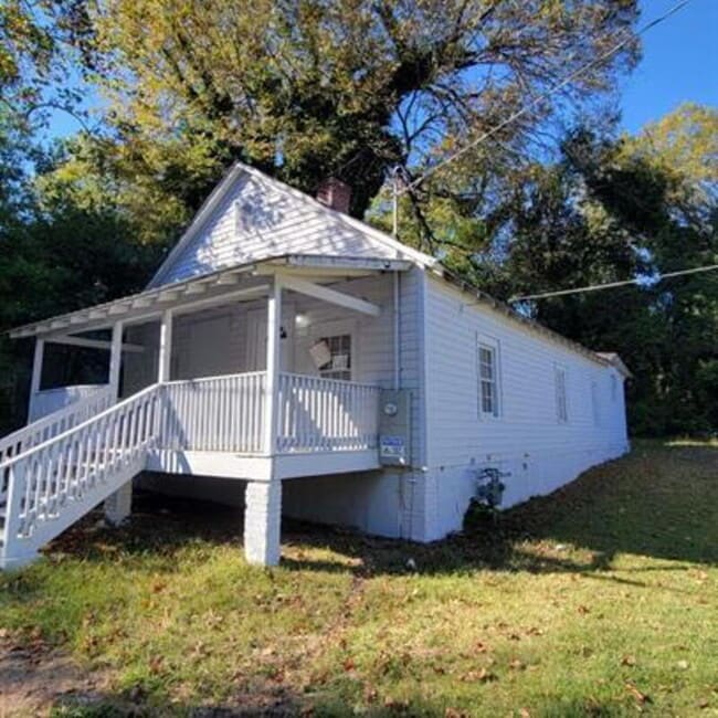 Photo - 625 E Wall St