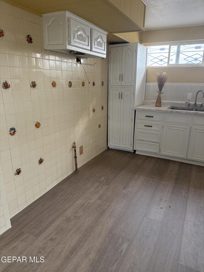 Photo - 1213 N Boone St