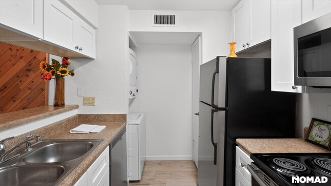 Photo - 30 E Brown Rd