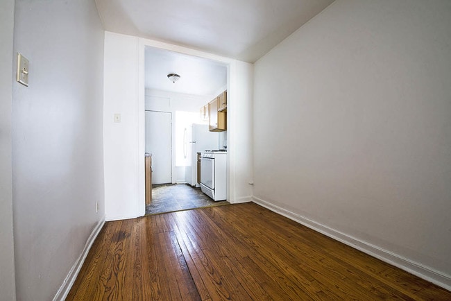 Photo - 8208 S Drexel Ave