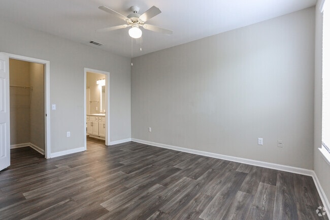 3 BR, 2 BA - 1,352 SF