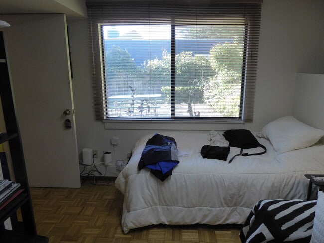 Photo - 980 Burnett Ave