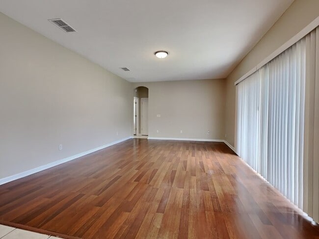 Photo - 10136 Lancashire Dr