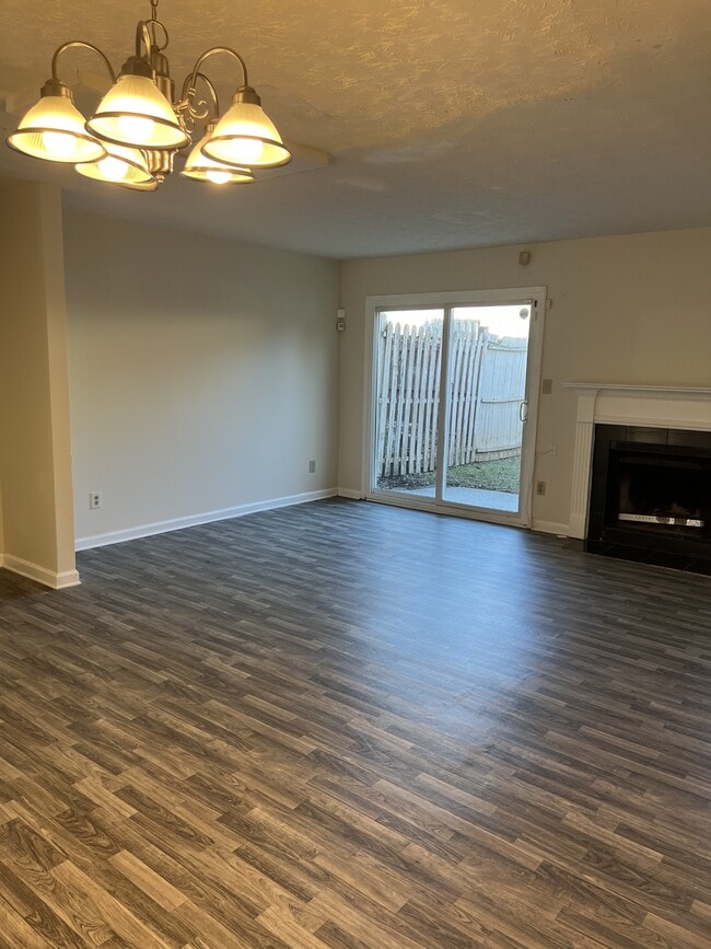 Photo - 2392 Cove Rd