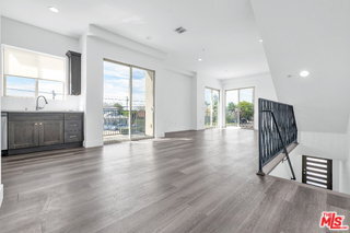 Photo - 6006 Klump Ave