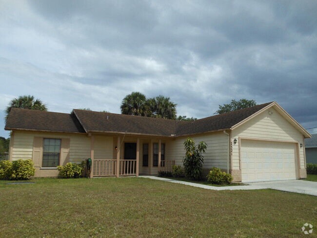 Building Photo - 2321 SW Frisco Terrace Rental