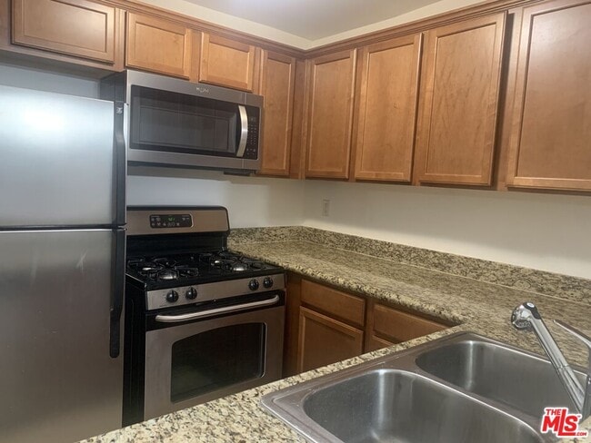 Photo - 355 N Maple St Unit 219