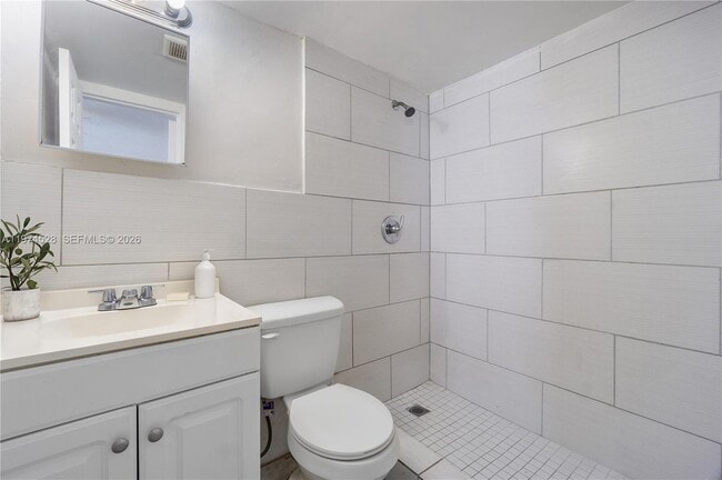 Photo - 332 SW 3rd St Unit 14