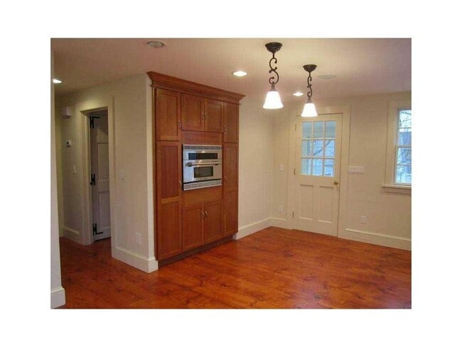 Photo - 57 Dewolf Ave