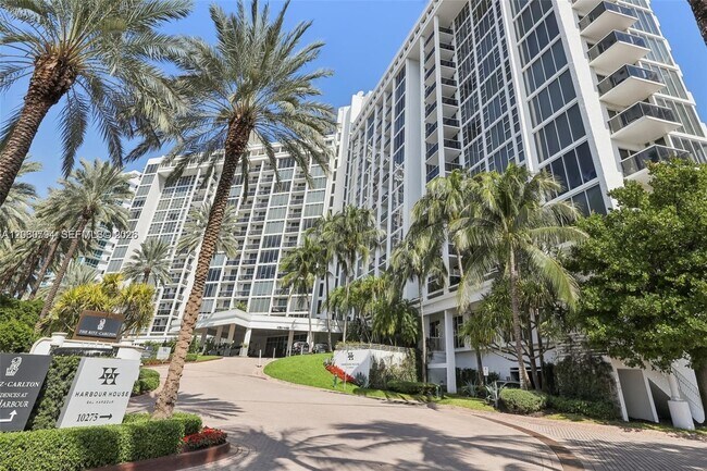 Building Photo - 10275 Collins Ave Unit 1106