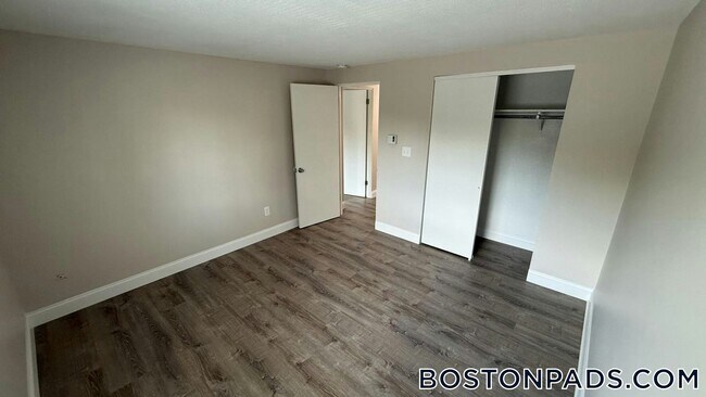 Photo - 310 Thompson Rd Unidad 123