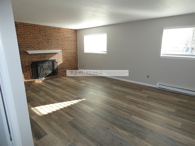 Photo - 890 Lilac St