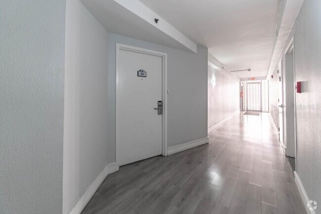 Building Photo - 151 E Washington St Unit 201 Rental