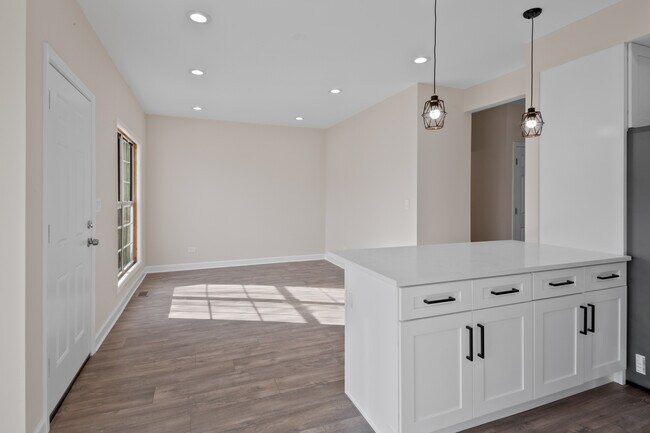 Photo - 546 W Parkside Dr