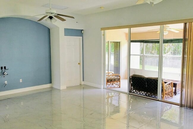 Photo - 3046 Bay Laurel Cir N