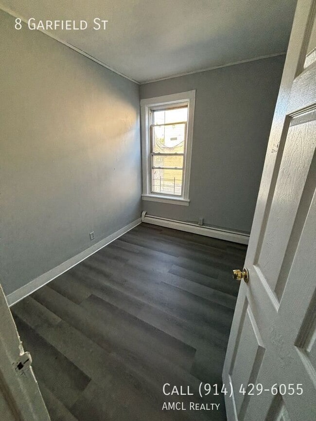 Photo - 8 Garfield St