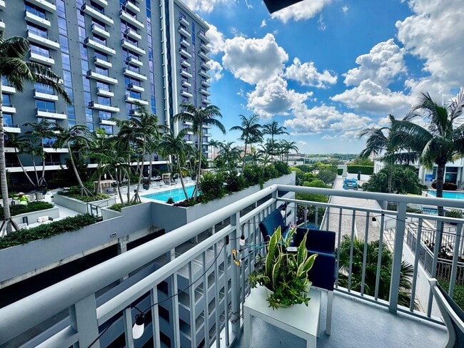 Photo - 300 S Australian Ave Unit 818