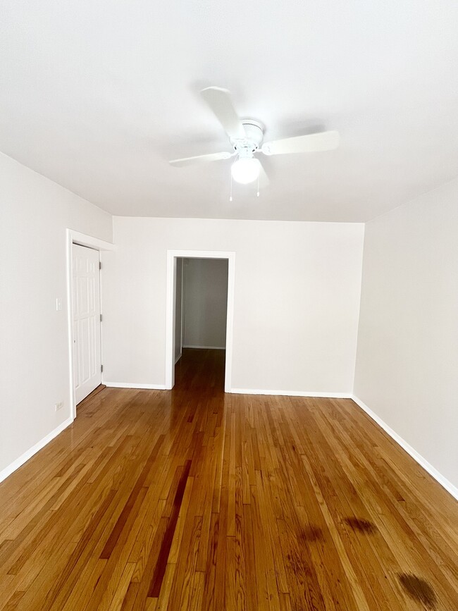 Photo - 950 N Kildare Ave Unidad 1