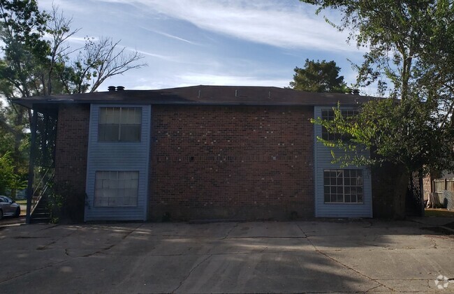 Building Photo - 2 br/2ba Apartment for rent in Duson. Unit D