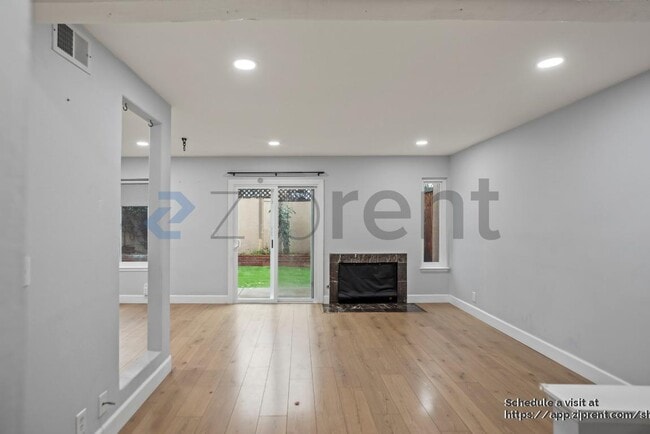 Photo - 567 Blue Jay Dr