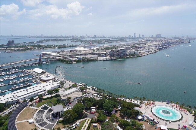 Building Photo - 50 Biscayne Blvd Unit 5202