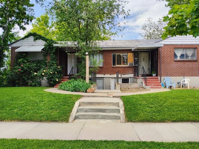 Building Photo - 951 Logan Ave S Unit 951 E Logan Ave #B Rental