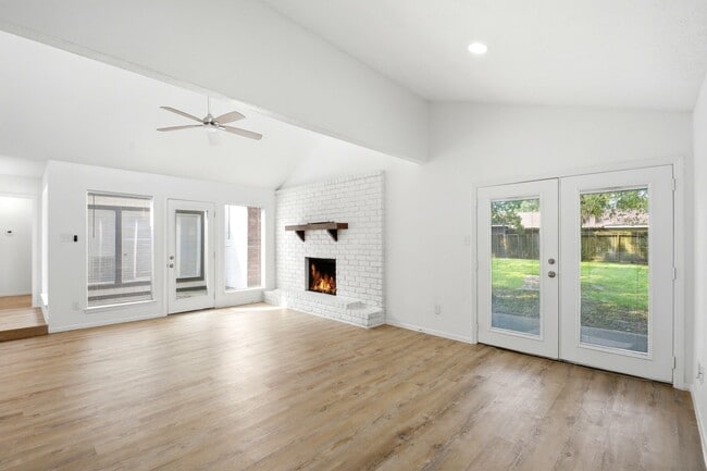Building Photo - 19407 Enchantford Ct