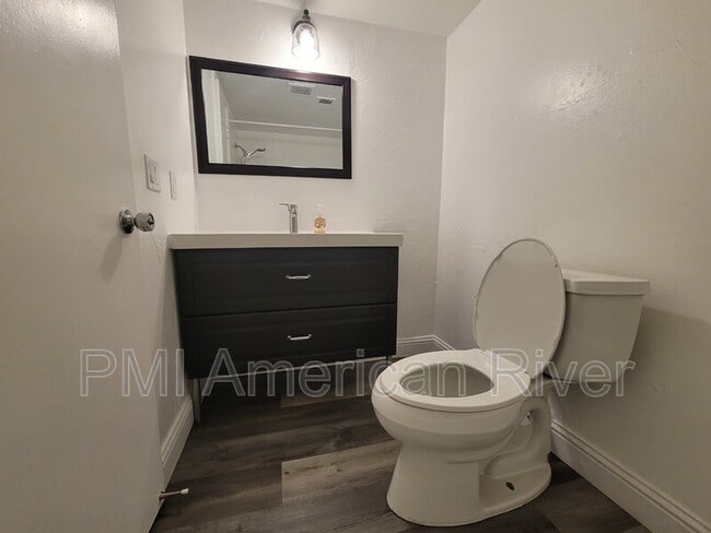 Photo - 941 Fulton Ave