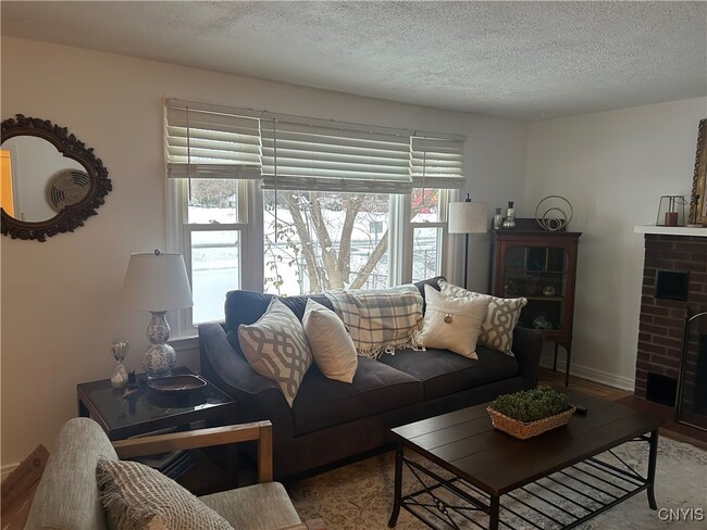 Photo - 511 Hickory St