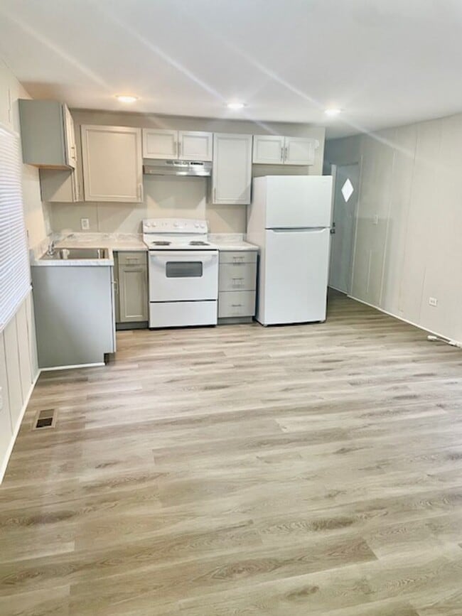 Photo - Adorable  3 bedroom 2 bath Mobile Home located it Dallas