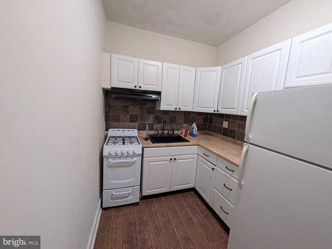 2914 Poplar St Unit 1R