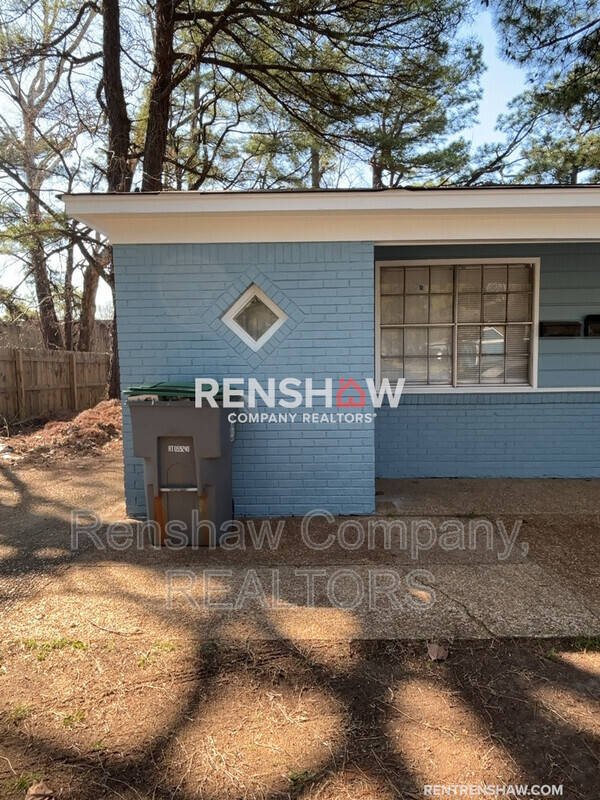 Photo - 1947 S Goodlett St House