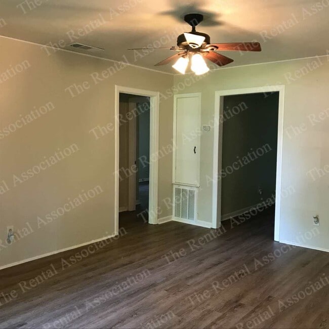 Photo - 208 Tennessee St