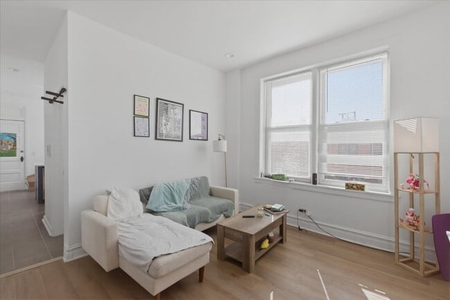 Photo - 2350 W Charleston St Unit 2R