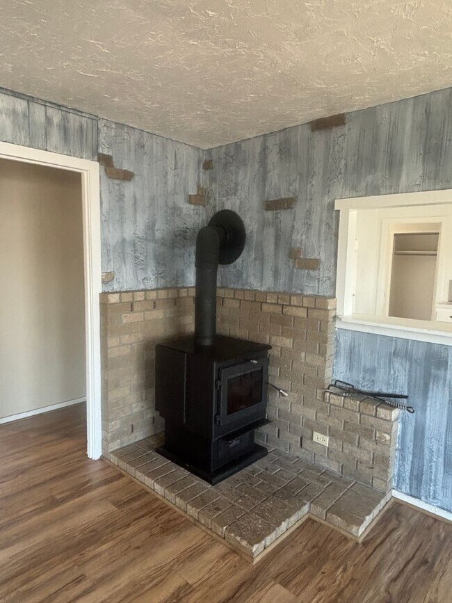 Photo - 1420 Gleason Rd